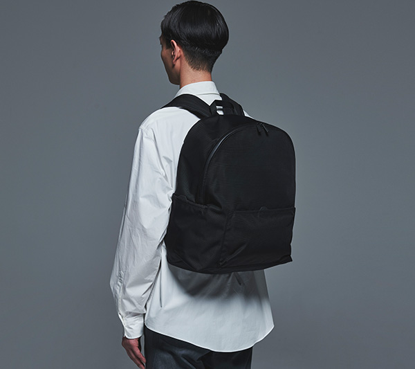 MONOLITH BACKPACK OFFICE M BLACK - リュック/バックパック