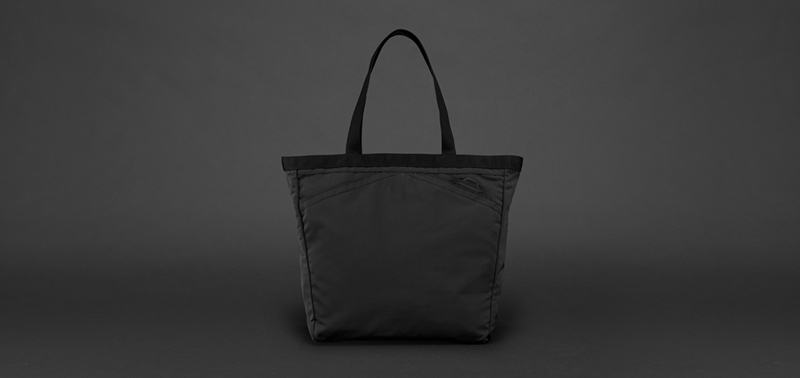 TOTE STANDARD Neutral M BLACK