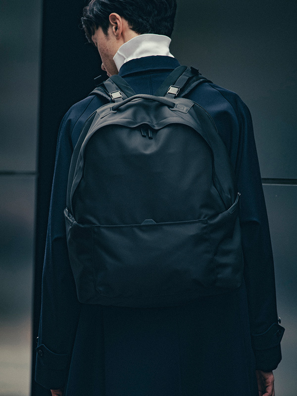 BACKPACK PRO SOLID M BLACK | PRO | PRODUCTS | MONOLITH OFFICAL