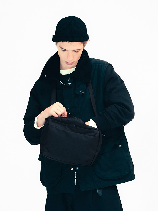 SHOULDER PRO S BLACK | PRO | PRODUCTS | MONOLITH OFFICIAL ONLINE