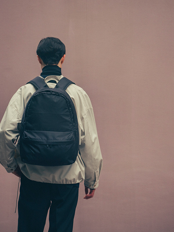 BACKPACK STANDARD M BLACK | STANDARD | | PRODUCTS | MONOLITH BACKPACK STANDARD M BLACK | STANDARD | | PRODUCTS | MONOLITH