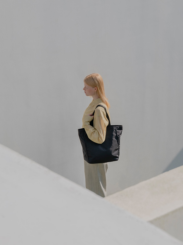 TOTE STANDARD HEXA M| STANDARD | PRODUCTS | MONOLITH ONLINE STORE