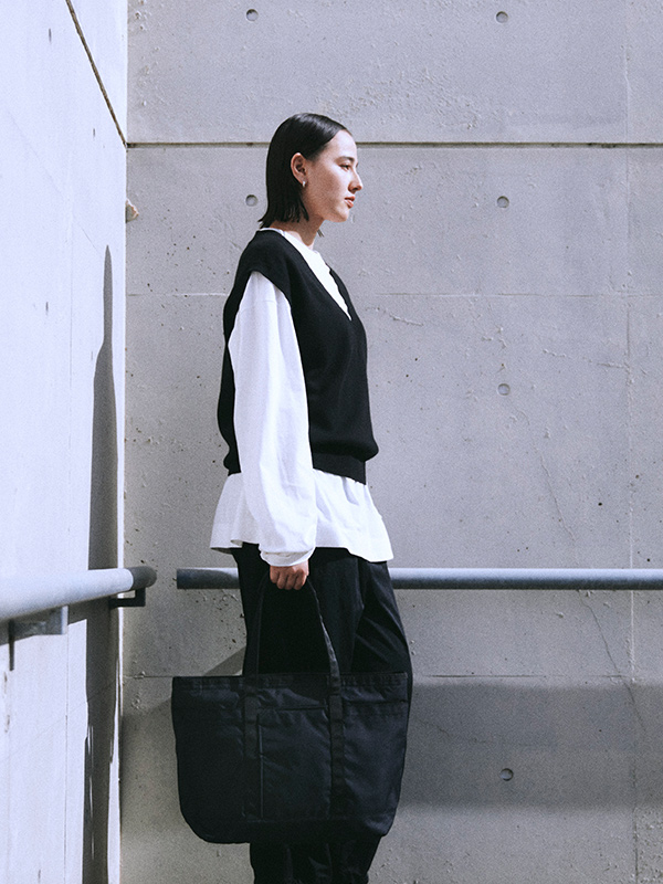 TOTE STANDARD S STONE GRAY| STANDARD | PRODUCTS | MONOLITH