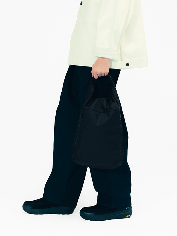 STUFF BAG STANDARD M BLACK | STANDARD | PRODUCTS | MONOLITH