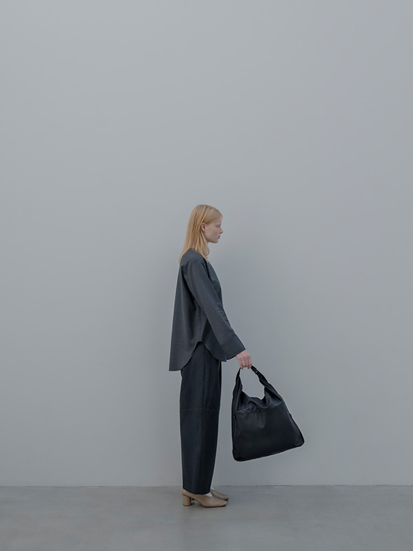 STUFF BAG STANDARD L BLACK | STANDARD | PRODUCTS | MONOLITH